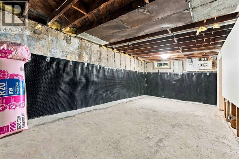178 EAST STREET North — photo 9 of 13