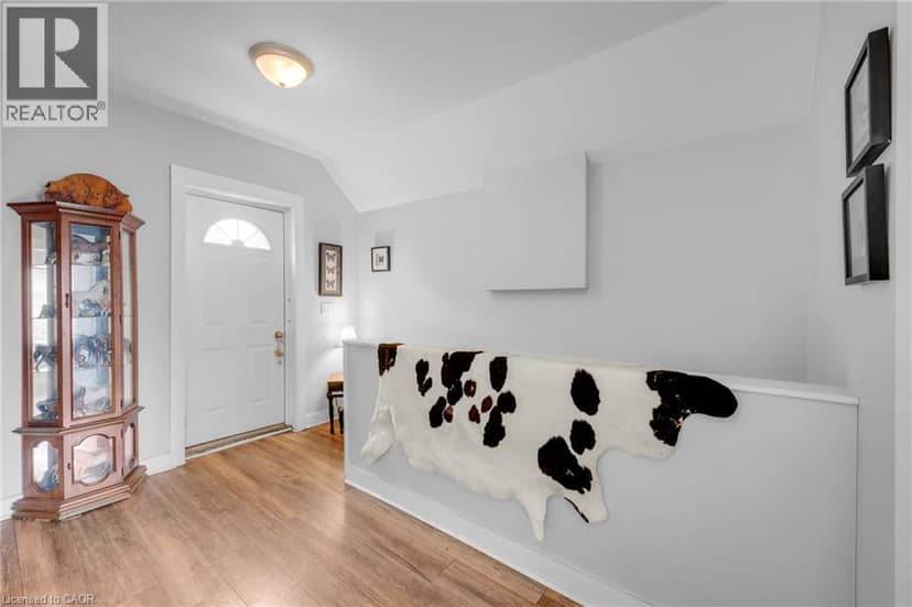 466 CANNON Street E — photo 16 of 30