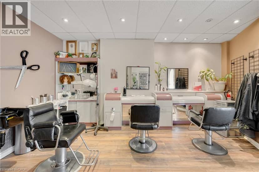 466 CANNON Street E, Hamilton, photo 4