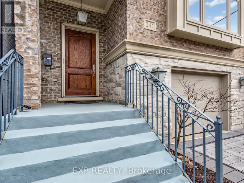 241 Poplar Plains Road, Toronto, photo 2