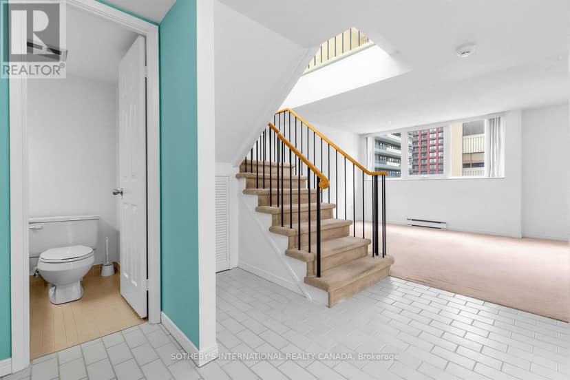 PH6 - 360 Bloor Street E — photo 15 of 40