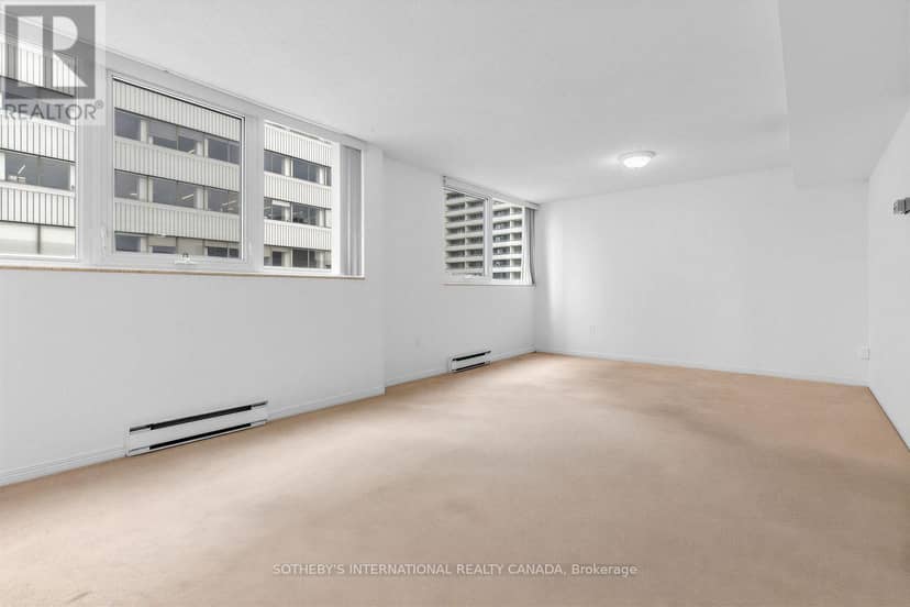 PH6 - 360 Bloor Street E — photo 17 of 40