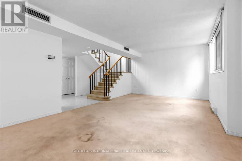 PH6 - 360 Bloor Street E — photo 19 of 40