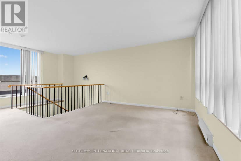 PH6 - 360 Bloor Street E — photo 24 of 40