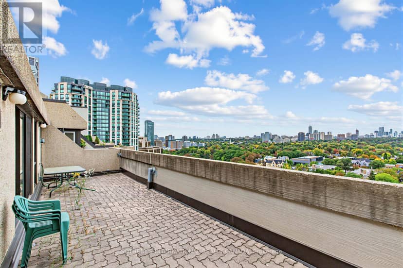 PH6 - 360 Bloor Street E — photo 31 of 40