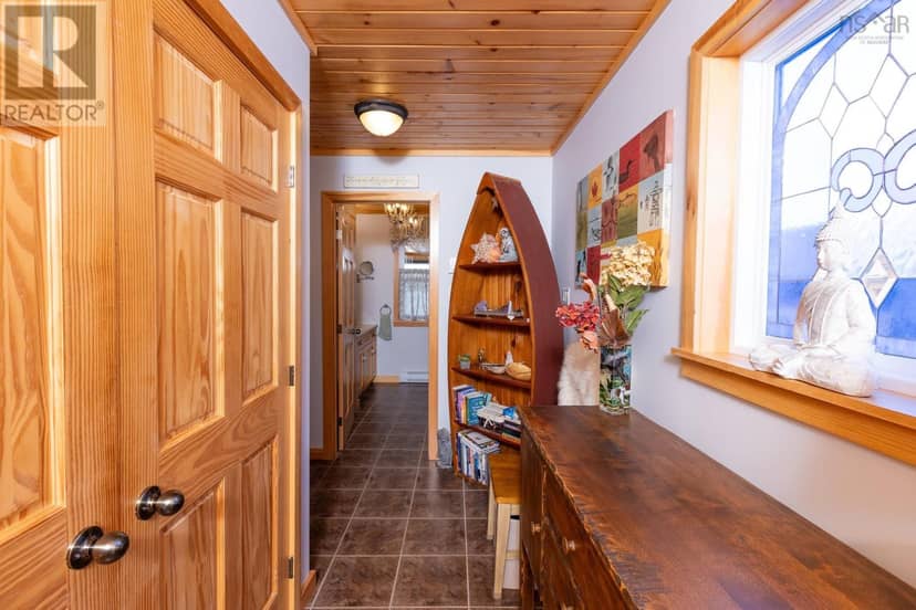1749 McLeans Lake Road — photo 3 of 20