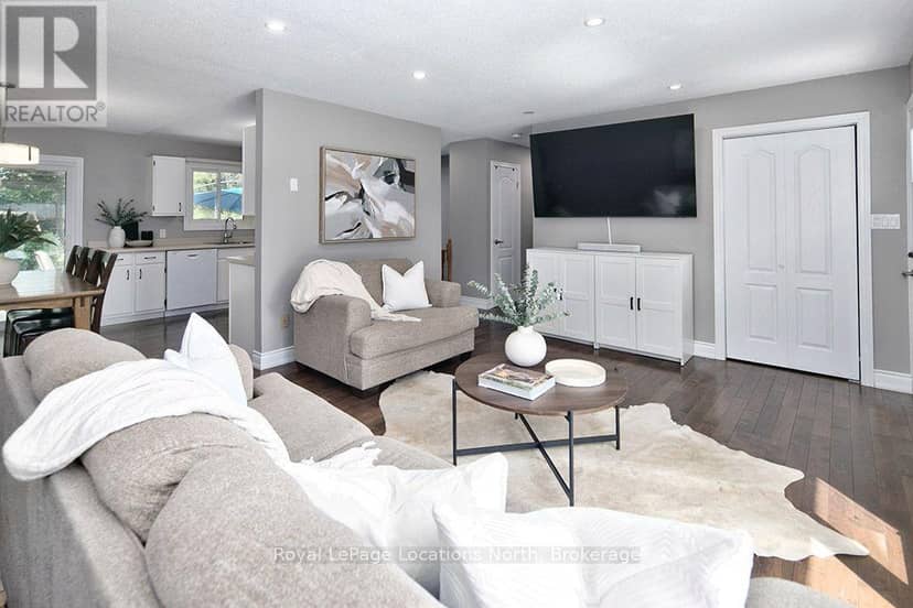 124 Greenfield Drive — photo 4 of 24