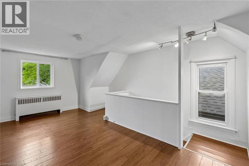 53 KINSEY Street — photo 8 of 32