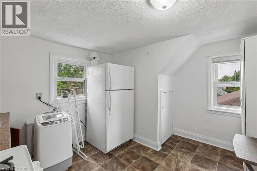 53 KINSEY Street — photo 12 of 32