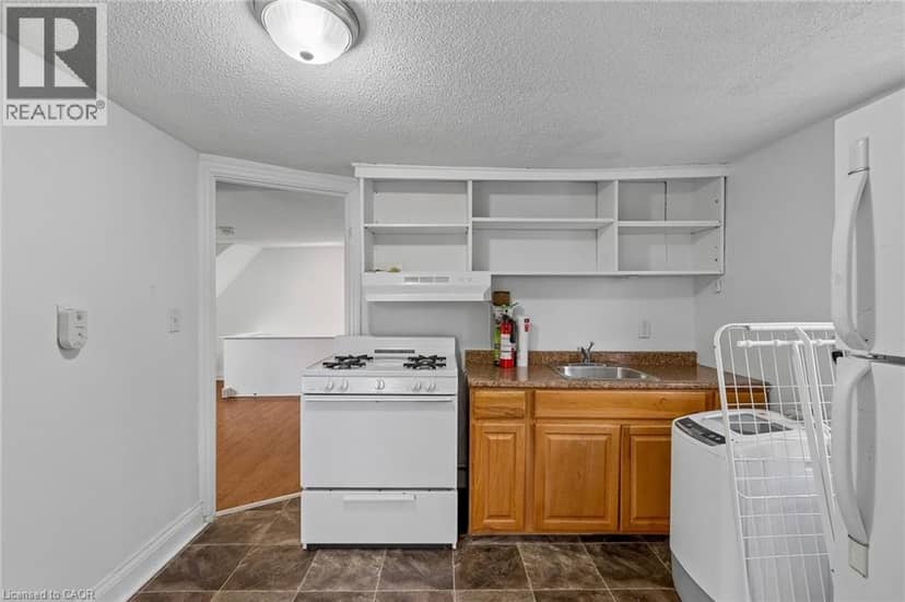 53 KINSEY Street — photo 14 of 32