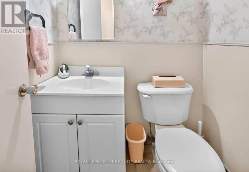 851 Huntingwood Drive — photo 17 of 40