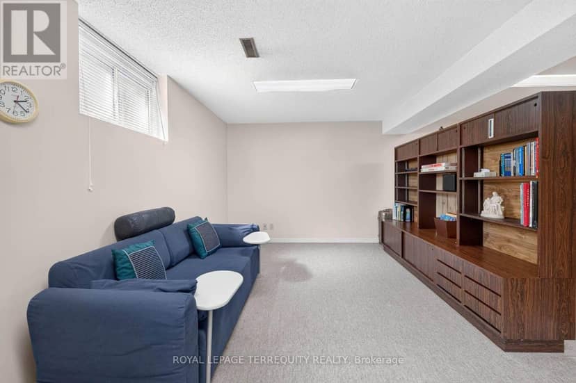 851 Huntingwood Drive — photo 31 of 40
