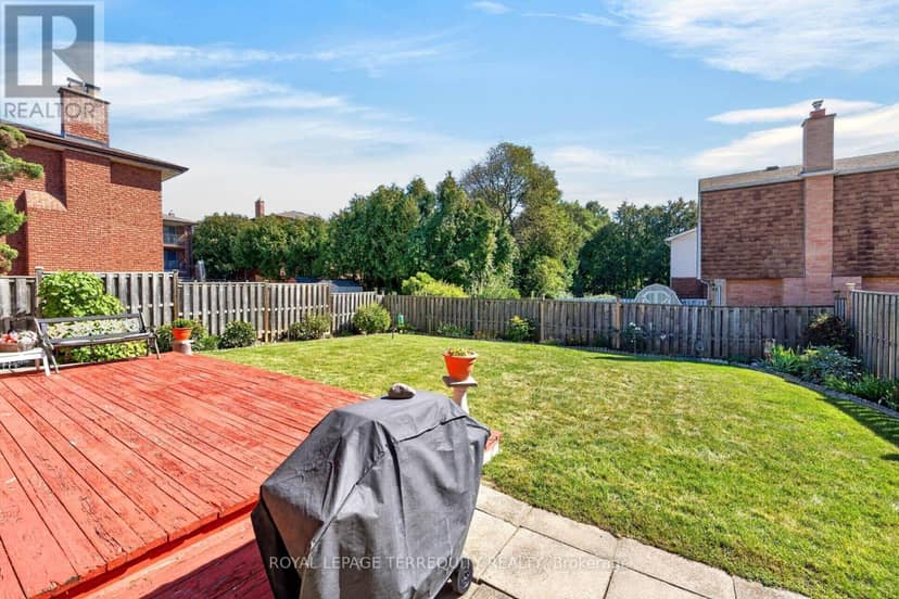 851 Huntingwood Drive — photo 38 of 40