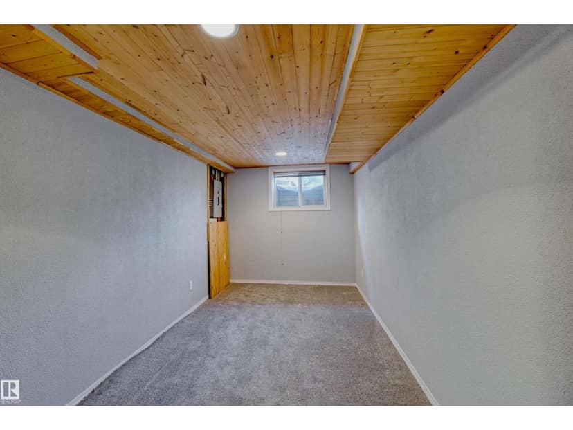 4947 49 Avenue — photo 40 of 40