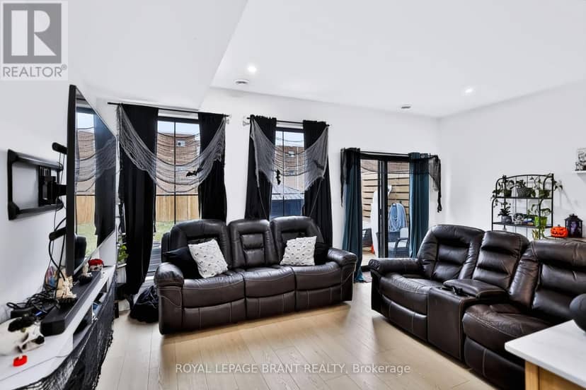 109 Winniett Street — photo 14 of 40