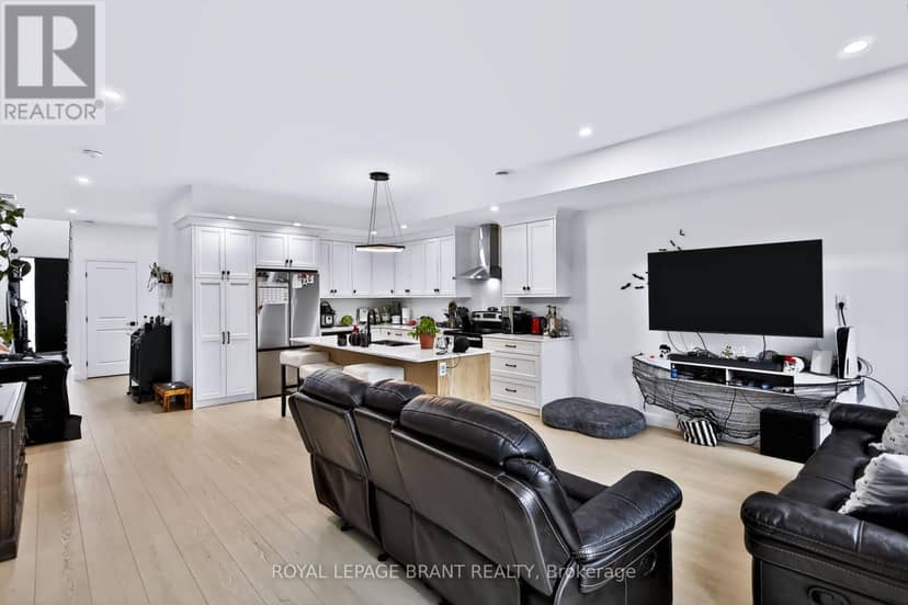 109 Winniett Street — photo 16 of 40