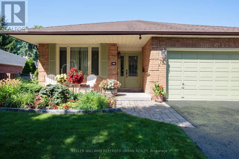 72 Munro Crescent — photo 2 of 40