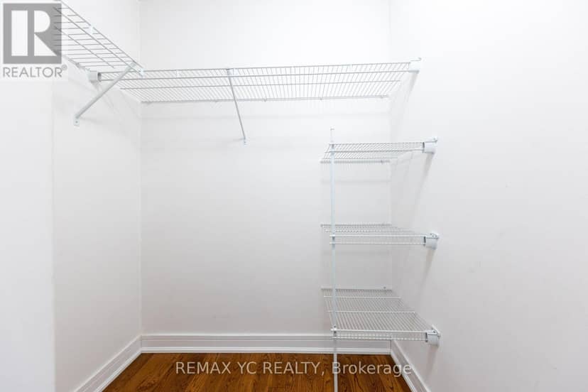 201 - 9191 Yonge Street — photo 15 of 31