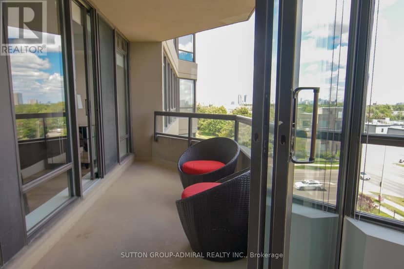 606 - 7420 Bathurst Street — photo 12 of 40