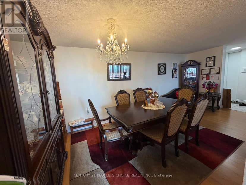 1205 - 17 Knightsbridge Road — photo 9 of 40