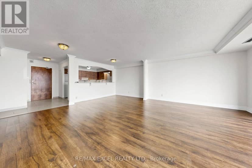 607 - 5280 Lakeshore Road — photo 10 of 40