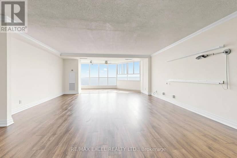 607 - 5280 Lakeshore Road — photo 7 of 40