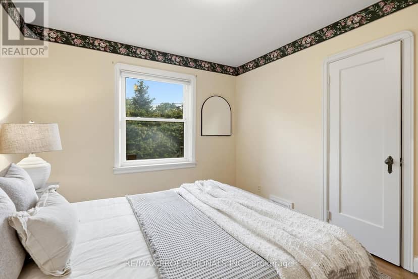 1 Bernice Avenue — photo 21 of 40