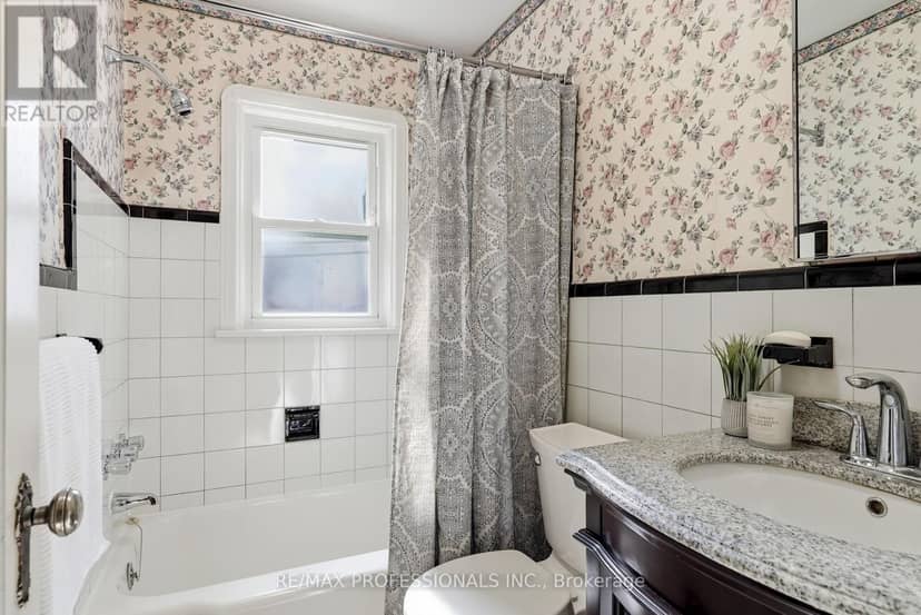 1 Bernice Avenue — photo 28 of 40