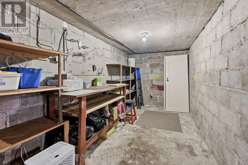 1 Bernice Avenue — photo 39 of 40