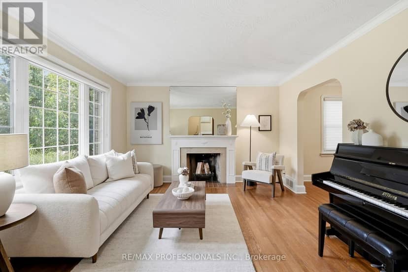 1 Bernice Avenue — photo 7 of 40