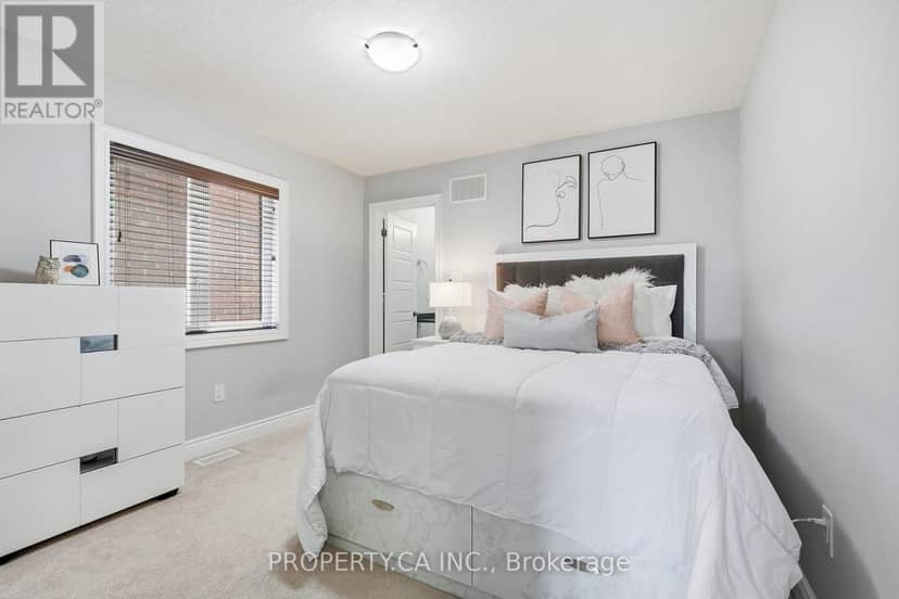 7829 Juneberry Drive — photo 16 of 31