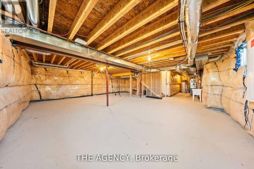 1 Bee Crescent — photo 38 of 40