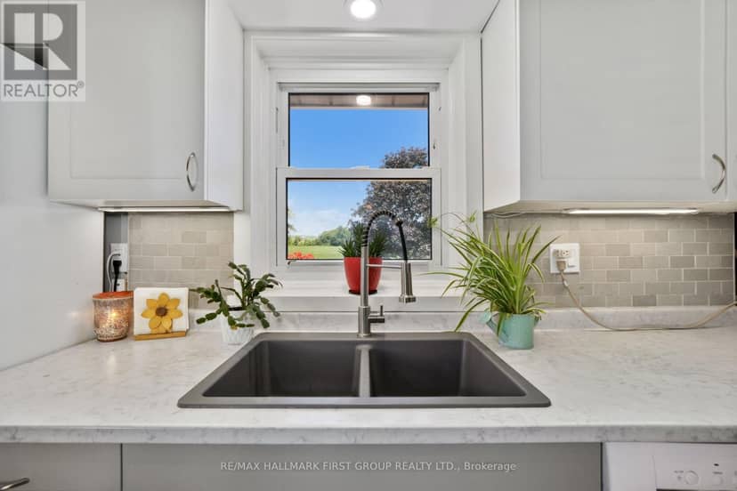 7638 Telephone Road — photo 17 of 40