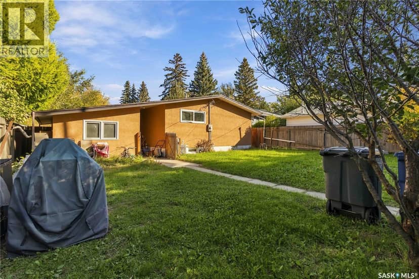 1814 Wilson Crescent — photo 22 of 30