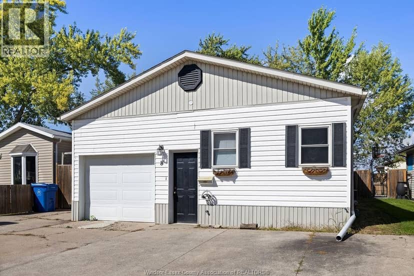8 Spruce, McGregor, photo 2