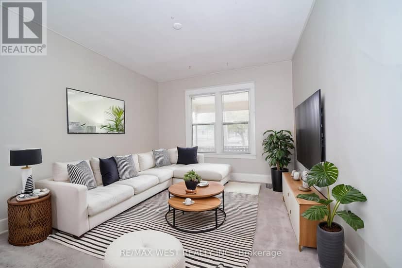 133 Clarke Street — photo 3 of 9