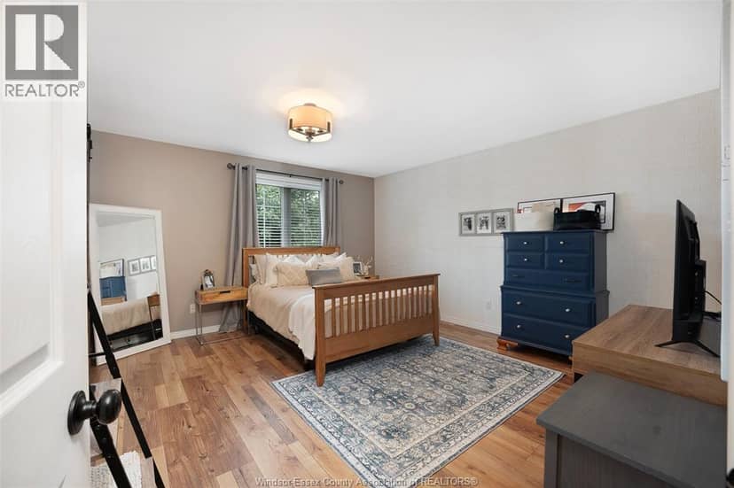 856 Lawndale Avenue — photo 12 of 33