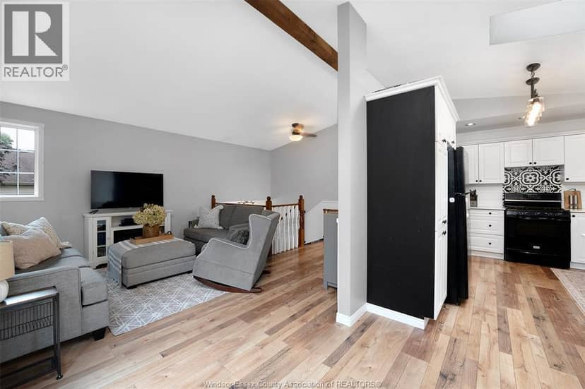 856 Lawndale Avenue — photo 7 of 33