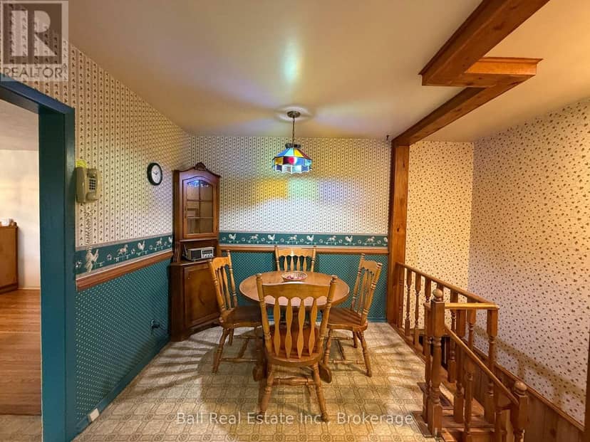 86 Albert Street — photo 17 of 40