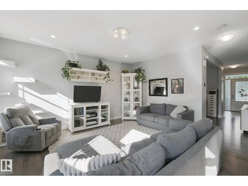 129 Rideau Cr — photo 16 of 40