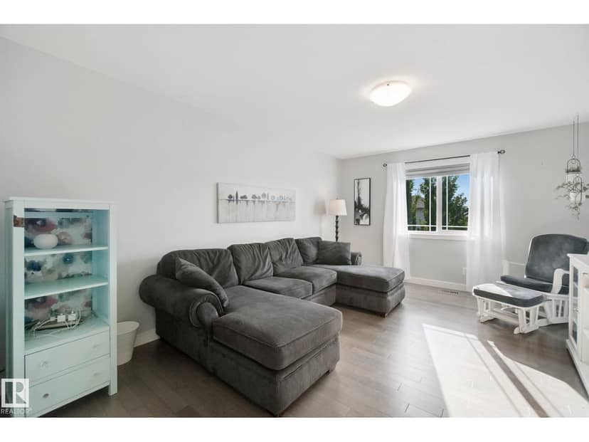 129 Rideau Cr — photo 31 of 40