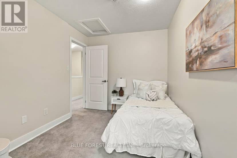 2112 Meadowgate Boulevard — photo 29 of 38