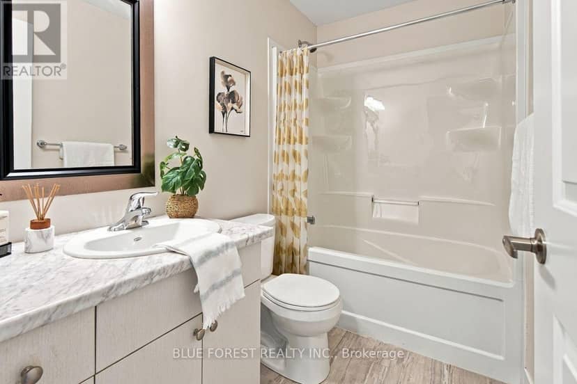 2112 Meadowgate Boulevard — photo 33 of 38