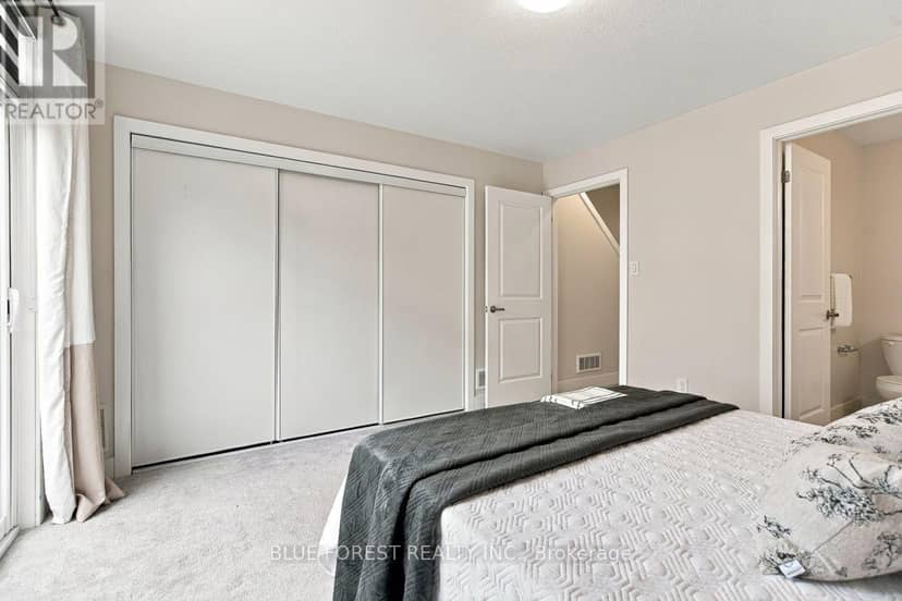2112 Meadowgate Boulevard, London South, photo 7