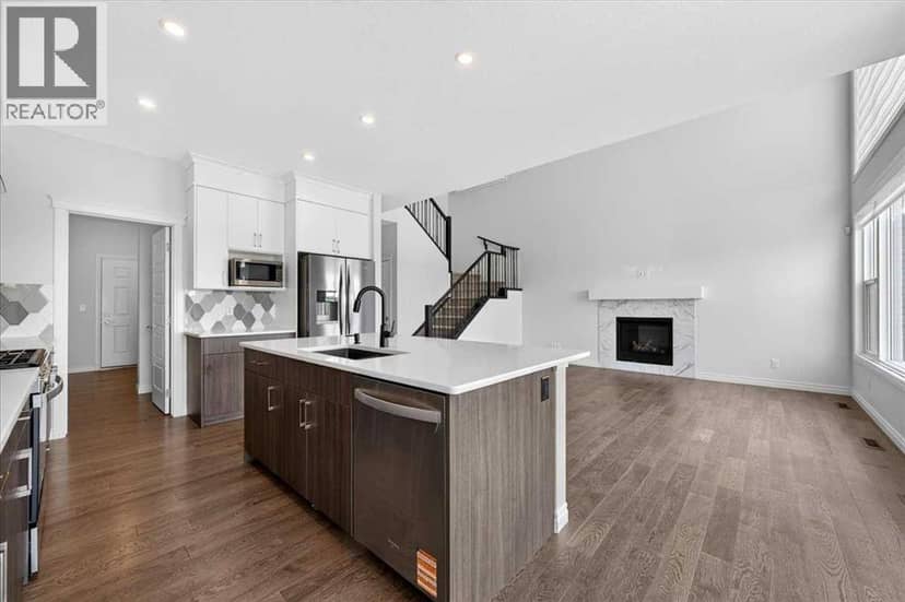 75 Midgrove Drive SW — photo 18 of 40