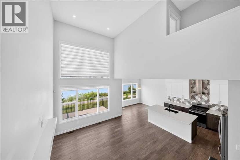 75 Midgrove Drive SW — photo 13 of 40