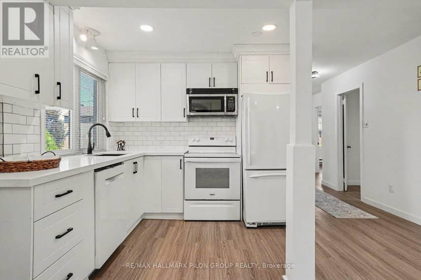 1290 St. Jean Street — photo 9 of 26