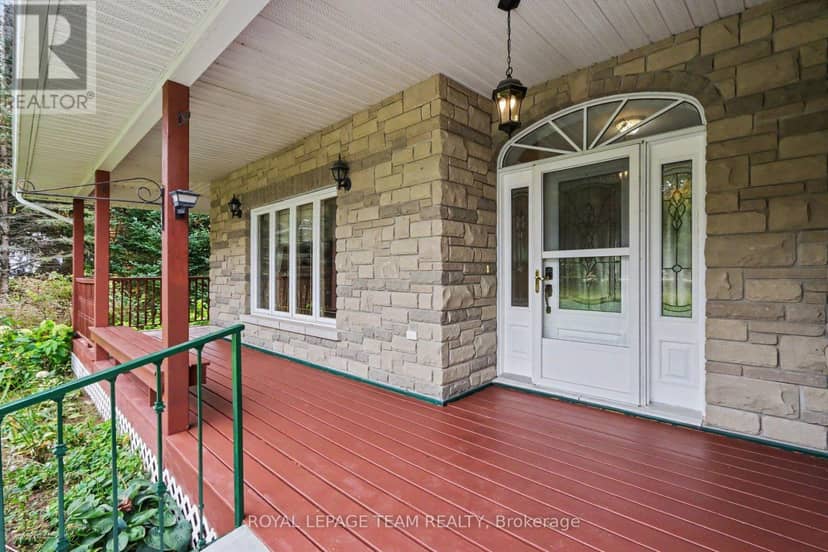 600 Crozier Road — photo 2 of 40