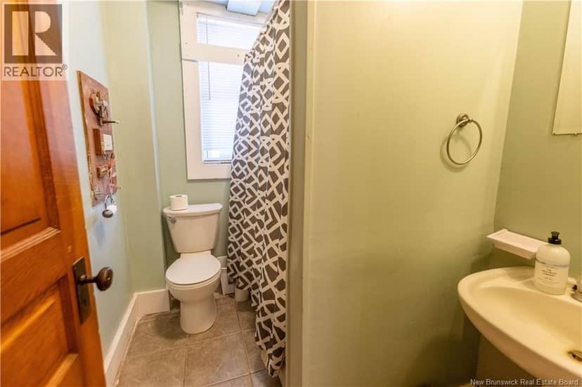 72 Salem Street — photo 18 of 33