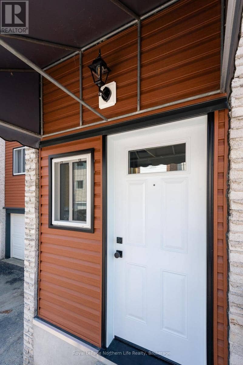 8 - 850 Lakeshore Drive, North Bay, photo 3